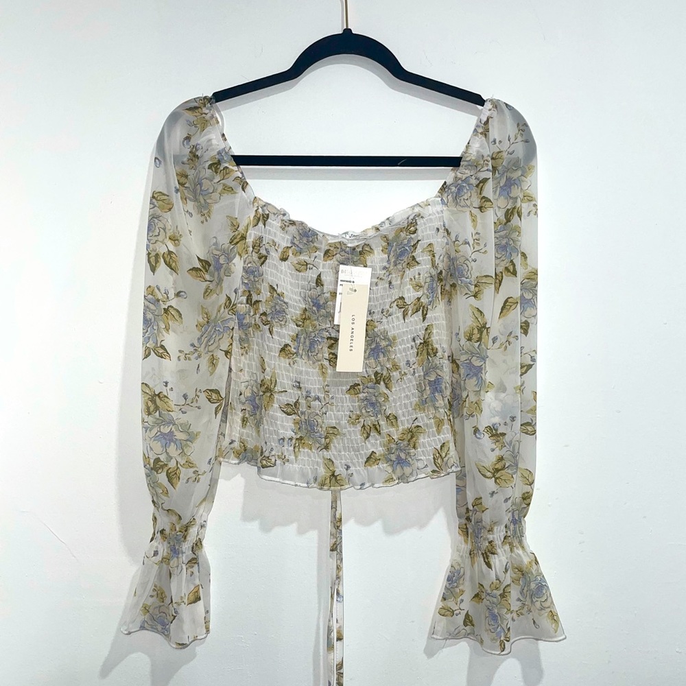 Elegant butterfly sleeve blouse